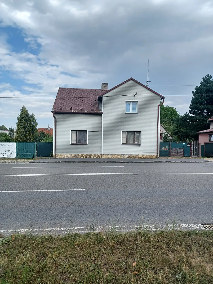 Prodej rodinného domu 300 m², pozemek 652 m²